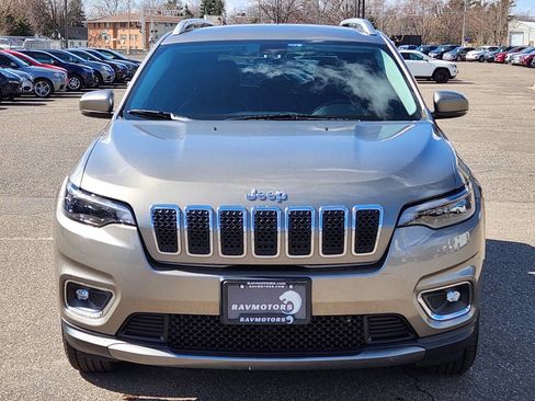 Used 2019 Jeep Cherokee Limited image 6