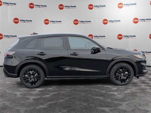 New 2026 Honda HR-V Sport image 4