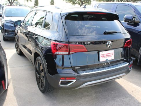 Used 2024 Volkswagen Taos SEL AWD/4WD image 6