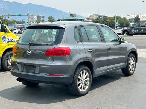Used 2017 Volkswagen Tiguan S AWD/4WD image 4