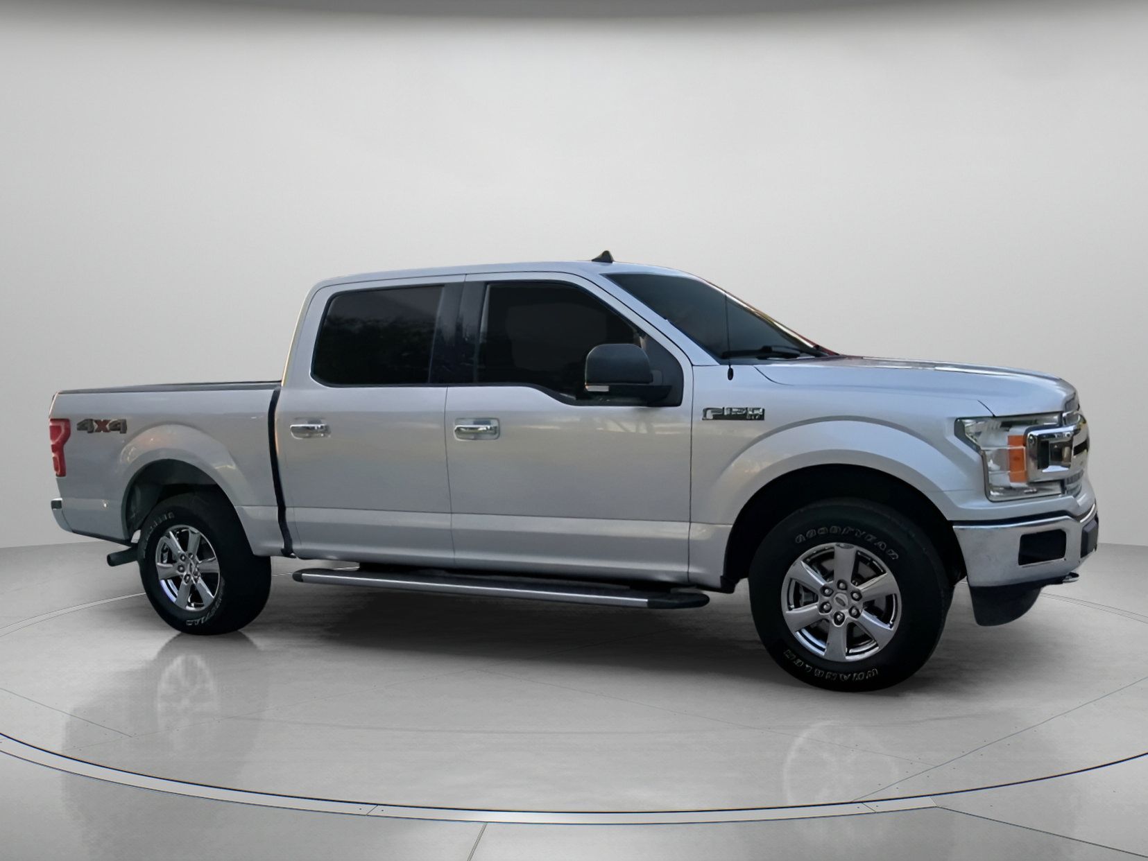 Used 2019 Ford F150 XLT w/ Equipment Group 302A Luxury AWD/4WD image 35