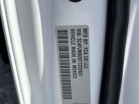 New 2026 Jeep Cherokee Laredo image 28