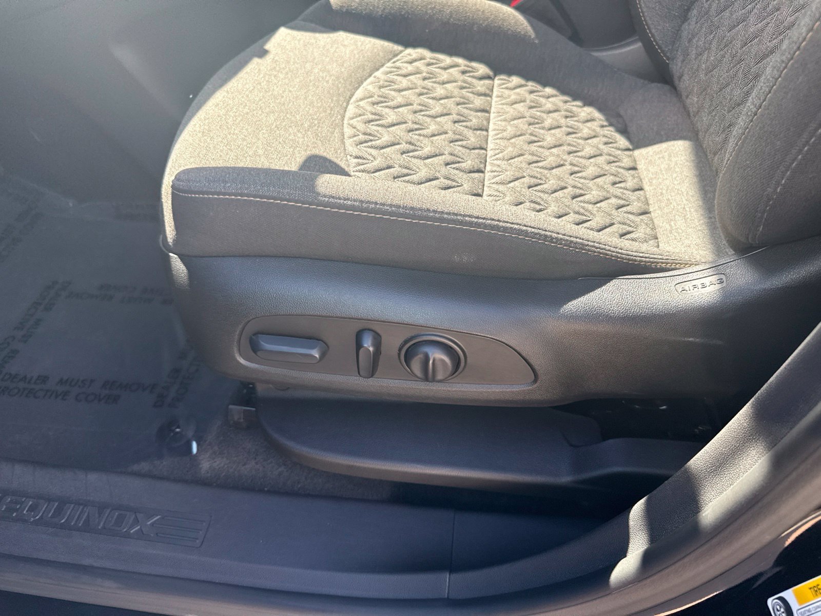 Used 2023 Chevrolet Equinox LT FWD image 18