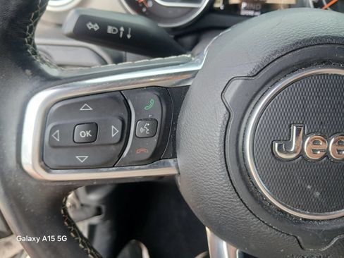 Used 2020 Jeep Gladiator Overland AWD/4WD image 28