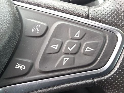 Used 2024 Chevrolet Malibu LT image 24