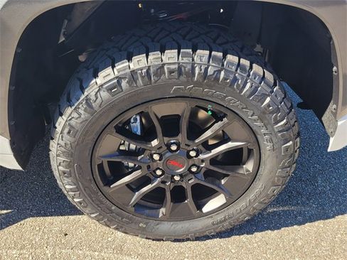 New 2025 Toyota Tundra Limited image 19