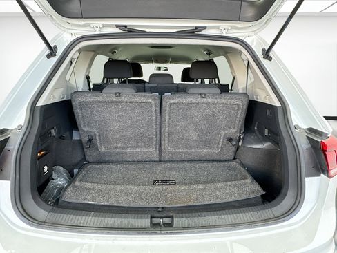 Used 2021 Volkswagen Tiguan S image 17