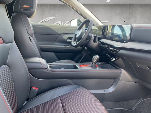 New 2026 Nissan Kicks SR w/ SR Premium Package image 24