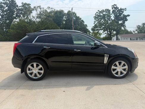 Used 2016 Cadillac SRX Premium FWD image 2