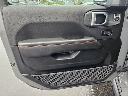 Used 2020 Jeep Gladiator Rubicon image 10