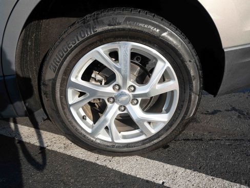 Used 2019 Chevrolet Equinox LT image 30