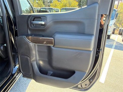 Used 2020 Chevrolet Silverado 1500 RST image 16