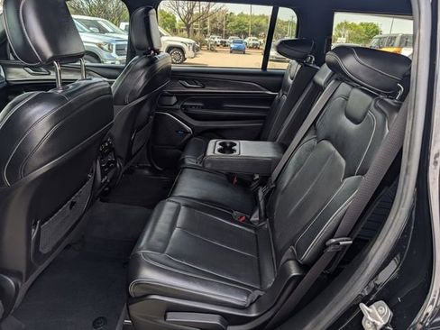 Used 2022 Jeep Grand Cherokee L Overland image 29