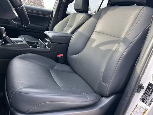 Used 2022 Lexus GX 460 Premium w/ Premium Package AWD/4WD image 34