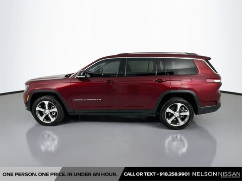 Used 2023 Jeep Grand Cherokee L Limited AWD/4WD image 8