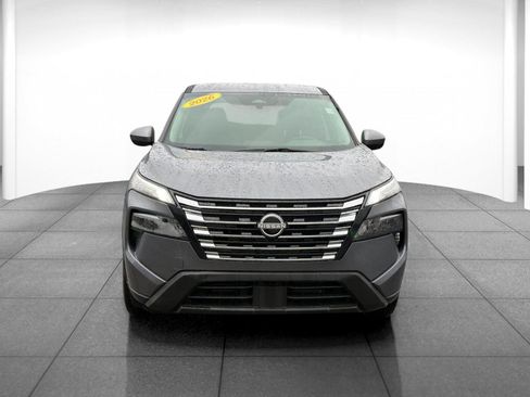 Used 2026 Nissan Rogue SV AWD/4WD image 2