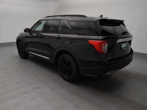 Used 2020 Ford Explorer XLT w/ Equipment Group 202A AWD/4WD image 5