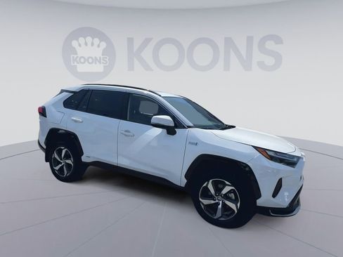 Used 2023 Toyota RAV4 SE w/ Weather & Moonroof Package image 2