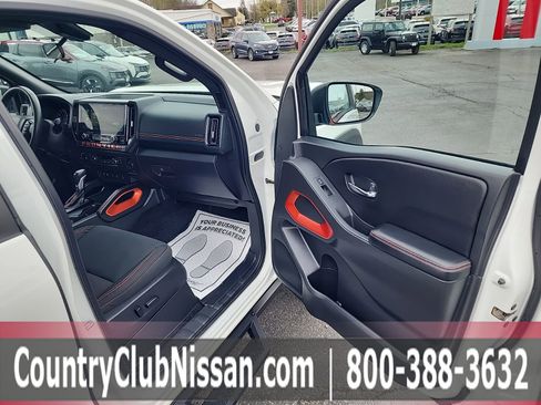 Used 2025 Nissan Frontier PRO-4X w/ Pro Convenience Package AWD/4WD image 31