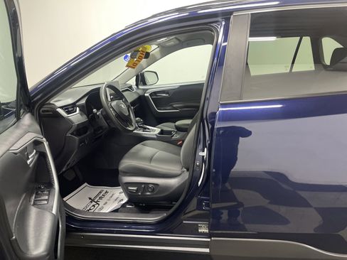 Used 2024 Toyota RAV4 XLE image 9