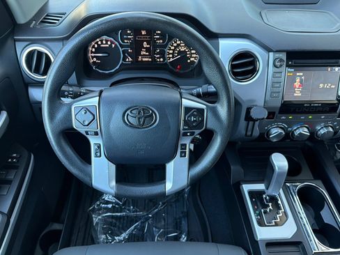 Used 2018 Toyota Tundra SR5 w/ SR5 Upgrade Package RWD image 11