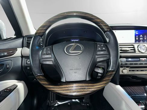 Used 2017 Lexus LS 460 F Sport image 17