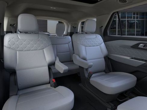 New 2026 Ford Explorer Platinum AWD/4WD image 11