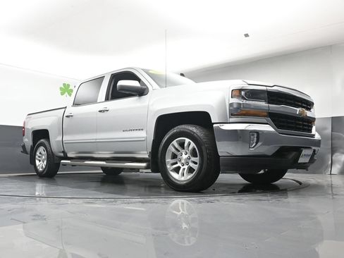 Used 2017 Chevrolet Silverado 1500 LT w/ All Star Edition AWD/4WD image 25