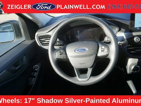 Used 2025 Ford Escape Active AWD/4WD image 13