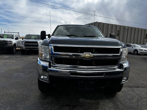 Used 2009 Chevrolet Silverado 2500 LT w/ Exterior Plus Package image 8