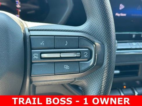 Used 2023 Chevrolet Colorado Trail Boss w/ Technology Package image 20