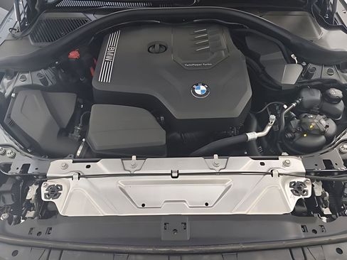 Used 2025 BMW 230i Coupe w/ Premium Package image 20