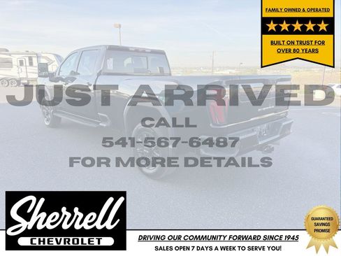 Used 2024 GMC Sierra 3500 AT4 w/ AT4 Premium Plus Package AWD/4WD image 3
