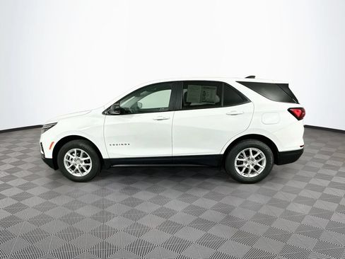 Used 2024 Chevrolet Equinox LS w/ LS Convenience Package AWD/4WD image 6