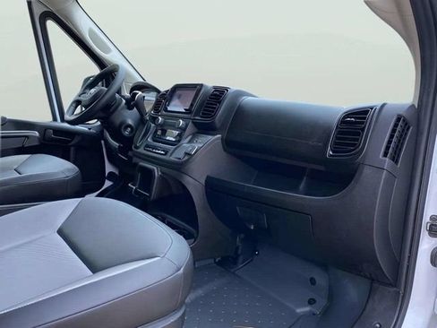 Used 2025 RAM ProMaster 2500 w/ Convenience Group FWD image 23