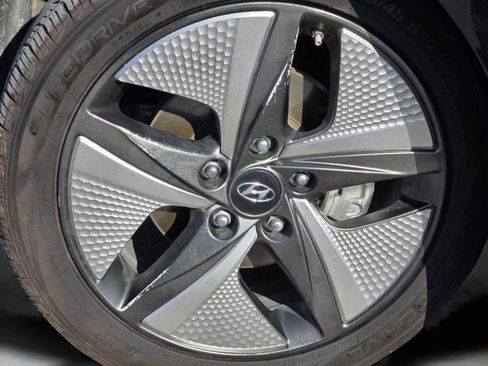 Used 2020 Hyundai Ioniq Limited image 22