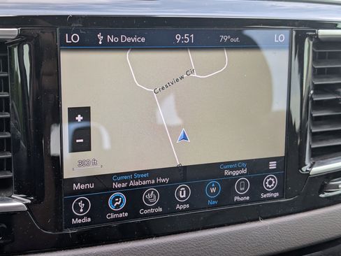 Used 2019 Chrysler Pacifica Touring-L Plus w/ Advanced Safetytec Group FWD image 12