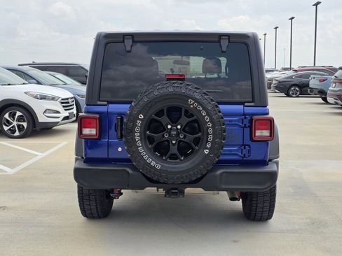 Used 2020 Jeep Wrangler Unlimited Sport image 7