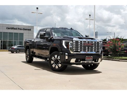 Used 2025 GMC Sierra 2500 Denali w/ Denali Reserve Package AWD/4WD image 1