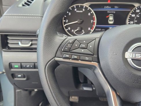 Used 2024 Nissan Sentra SV image 26