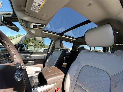 Used 2025 RAM 1500 Laramie w/ Laramie Southwest Edition image 12