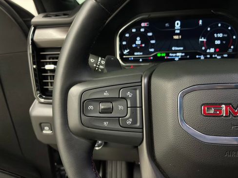 Used 2025 GMC Sierra 1500 AT4X image 31