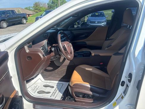 Used 2021 Lexus ES 350 w/ Accessory Package FWD image 16