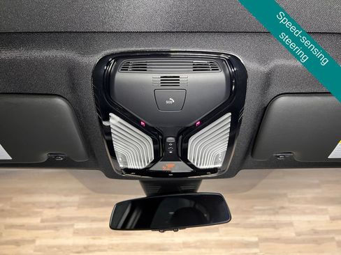 Used 2025 BMW 330i Sedan w/ M Sport Package RWD image 14