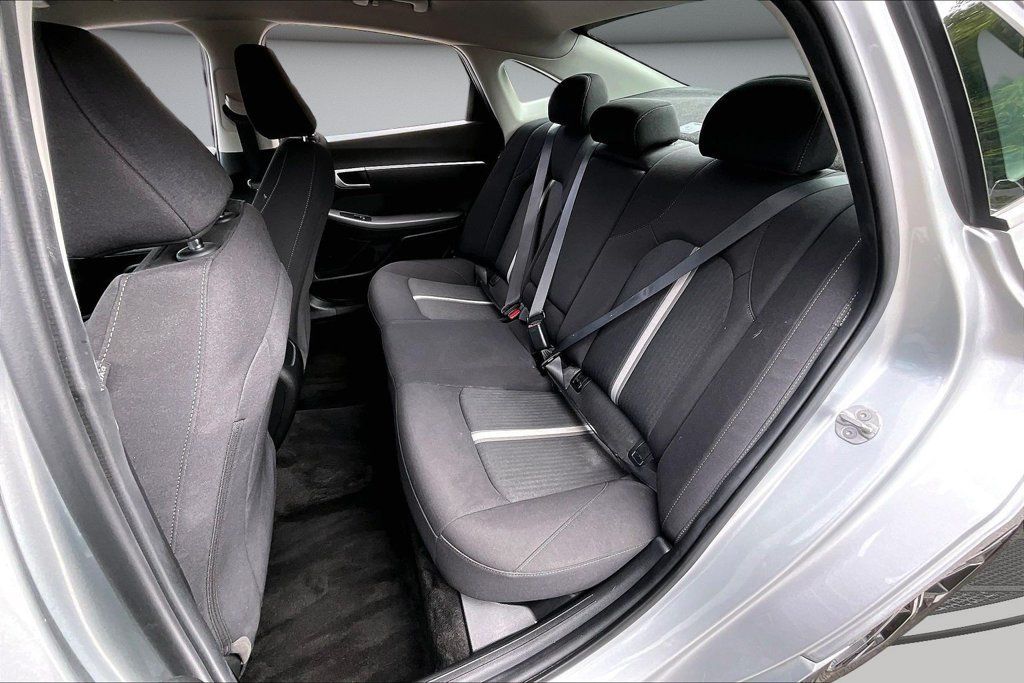 Used 2025 Hyundai Sonata SEL FWD image 22
