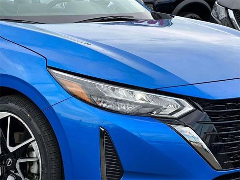 Certified 2024 Nissan Sentra SR w/ SR Premium Package image 8