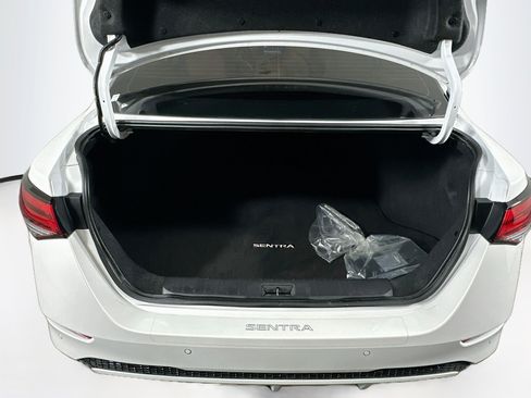 Used 2023 Nissan Sentra SV w/ SV Premium Package FWD image 28