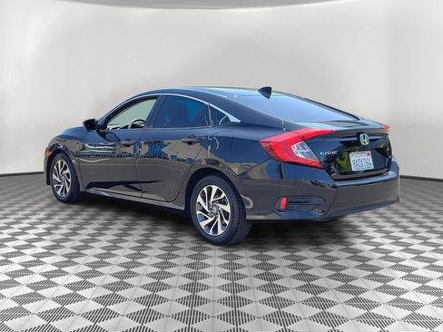 Used 2017 Honda Civic EX image 4