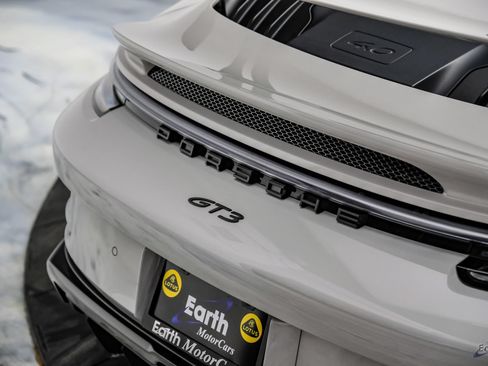 Used 2022 Porsche 911 GT3 RWD image 18