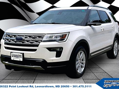 Used 2018 Ford Explorer XLT w/ Equipment Group 202A AWD/4WD image 1